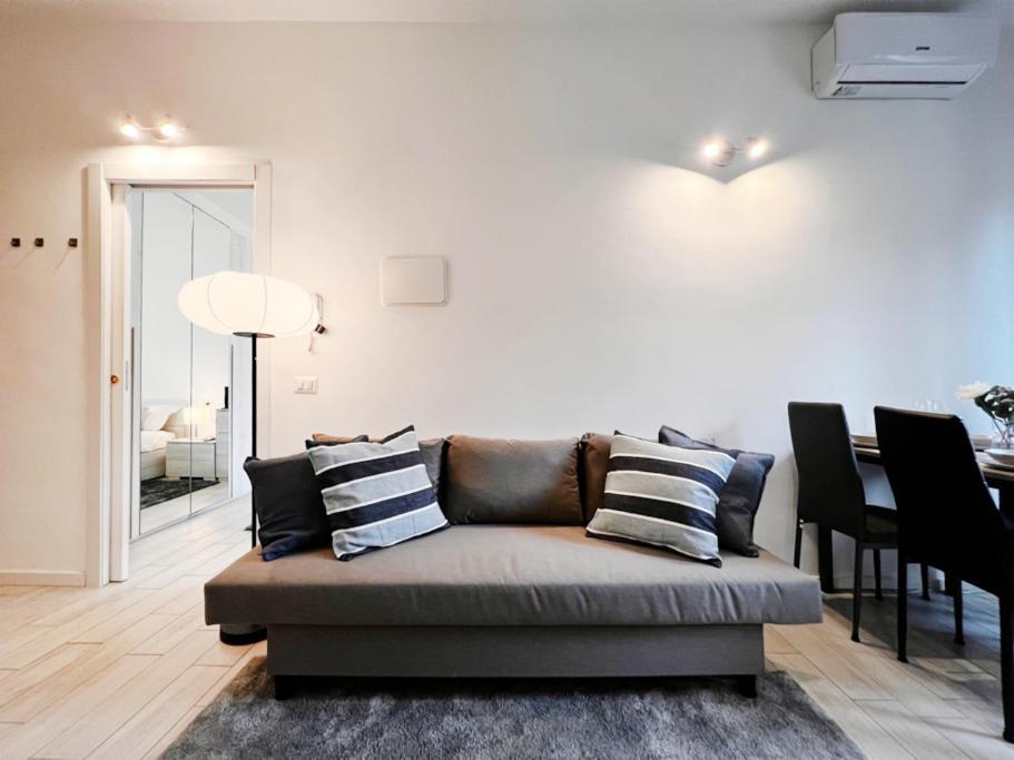20 Min Duomo - Modern Apartment Milán Exteriér fotografie